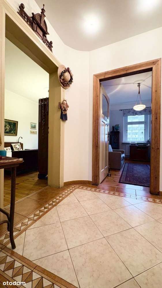 Wyjątkowe mieszkanie w stylu dworkowym – centrum O-5