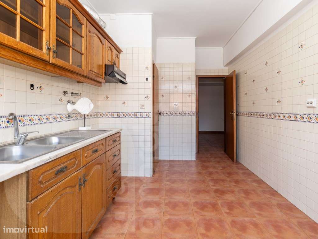 Apartamento T2 com Arrecadação de 38m² - Oportunidade Rara em Corro... - Grande imagem: 5/20