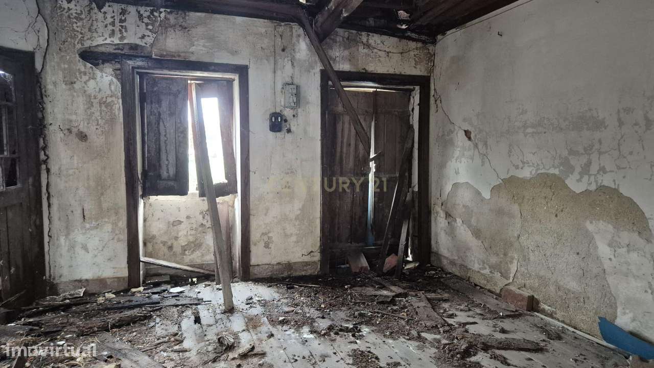 Casa Antiga em Carriço, Pombal - Oportunidade Única-23