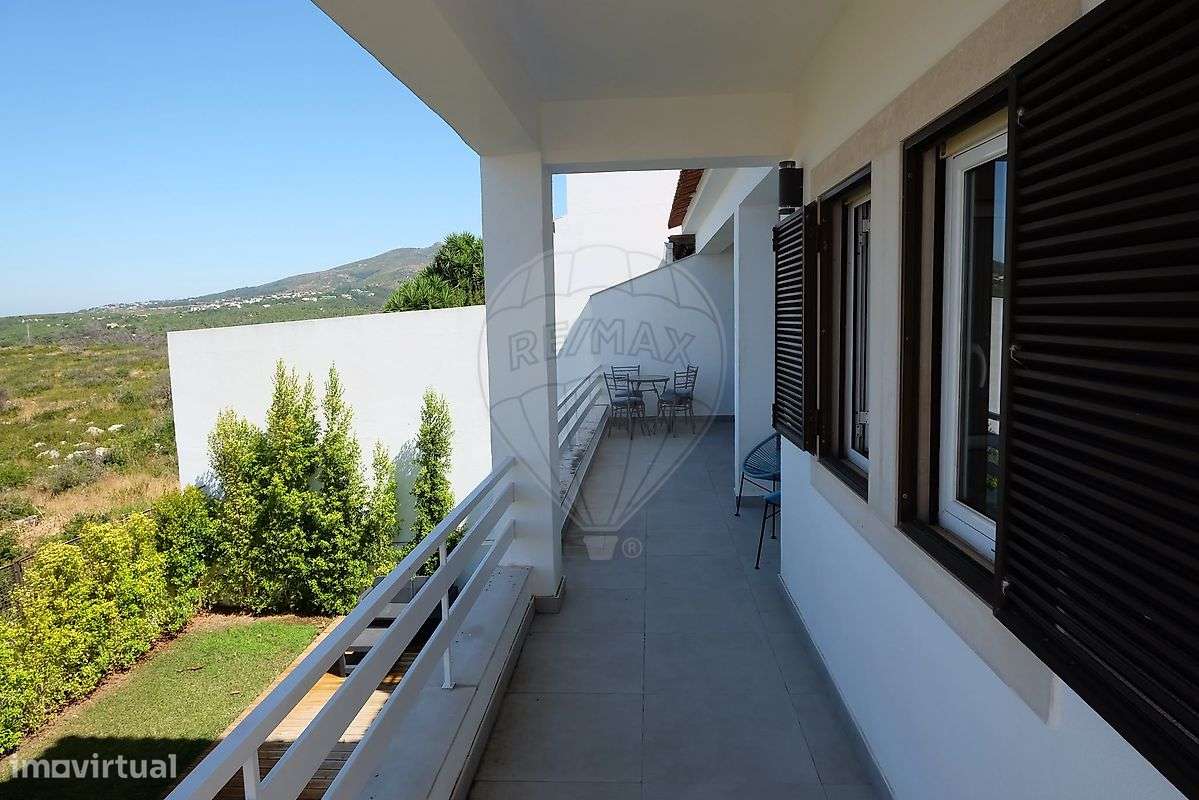 Moradia T5 para venda-3