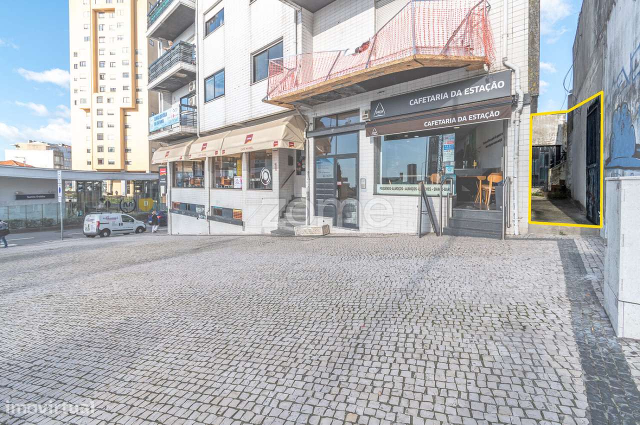 LOJA COM POSSIBILIDADE DE CONVERTER EM HABITAÇÃO - Grande imagem: 5/16