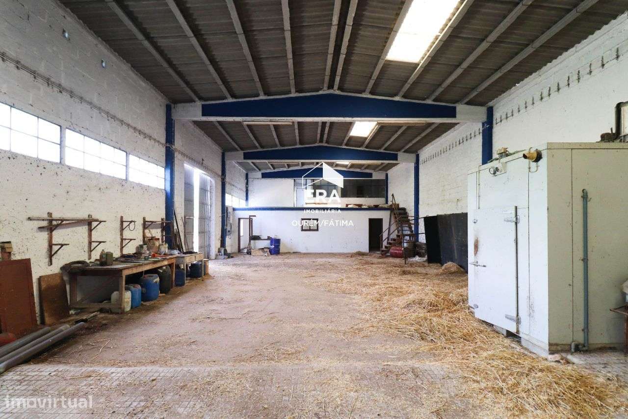 Armazém de aquacultura localizado em Redinha, Pombal - Grande imagem: 5/41