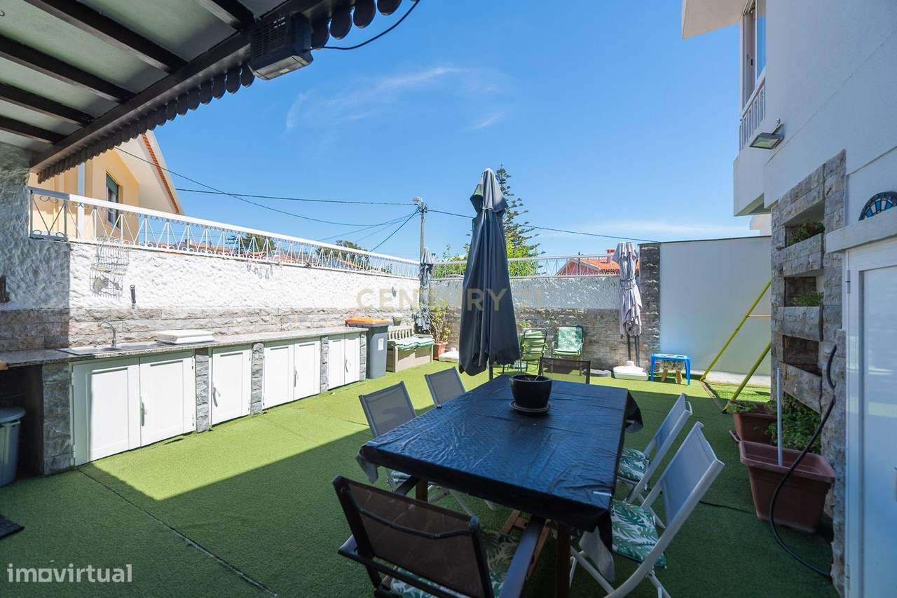 Moradia T4 com piscina-53