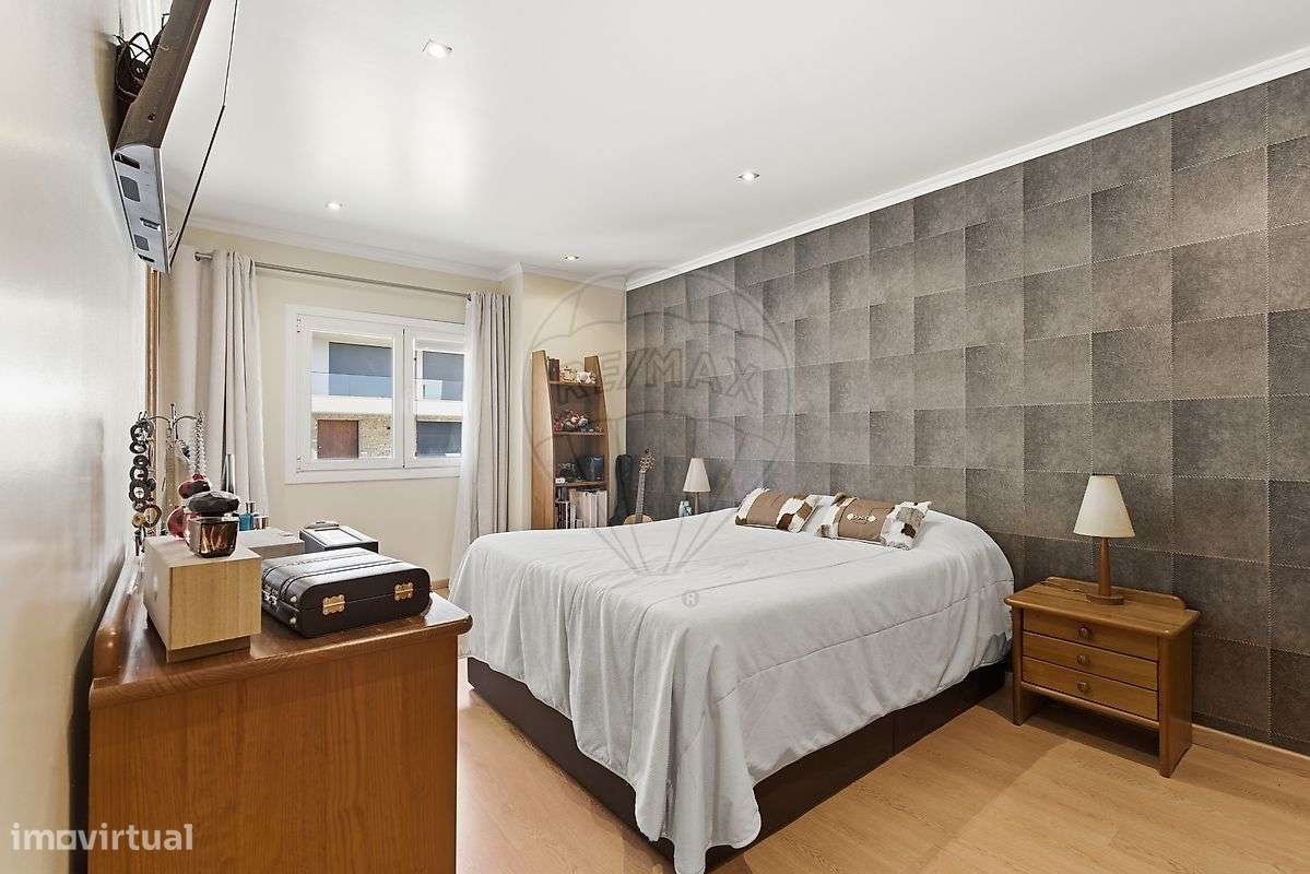 Moradia T4 para venda-8