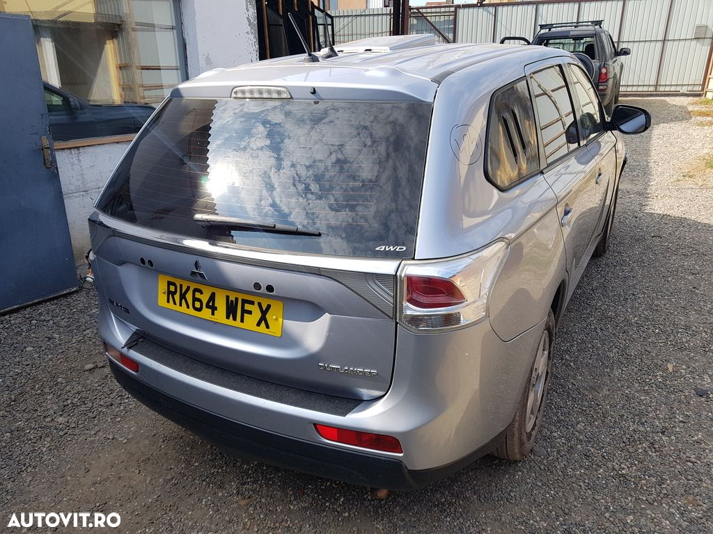 Dezmembrez Mitsubishi Outlander III 2.2 DIESEL 2012-2020 - 2