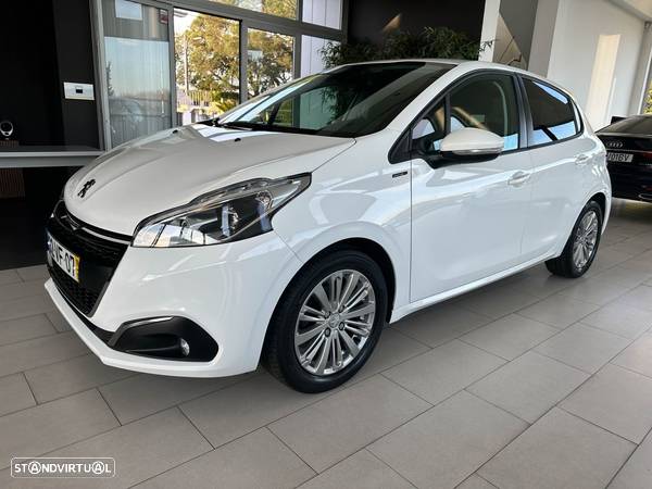 Peugeot 208 1.2 PureTech Signature - 3