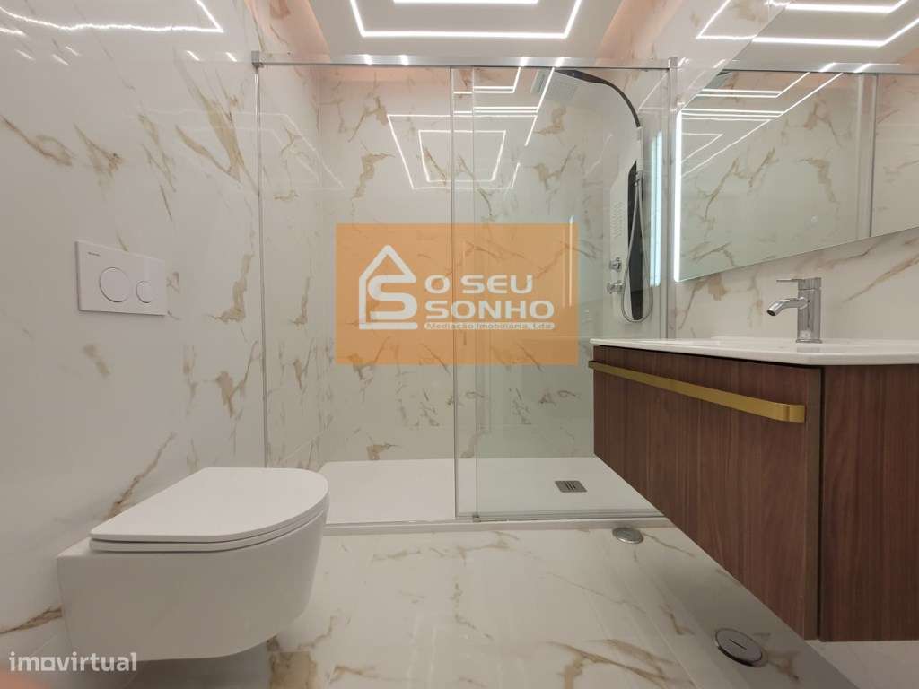 Apartamento T3 na primeira linha de mar em Quarteira-14