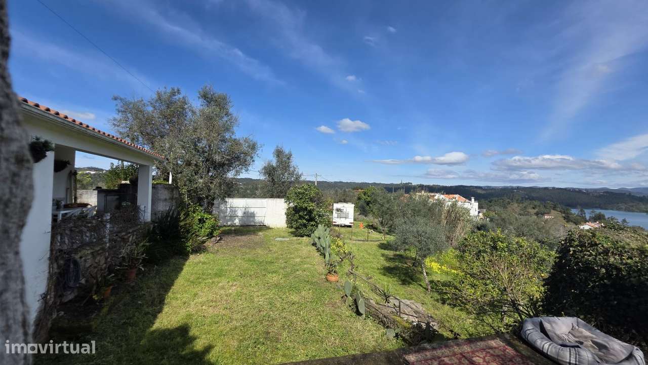 Moradia com vista magnífica para o Rio Zêzere, perto da Serra de Tom-19