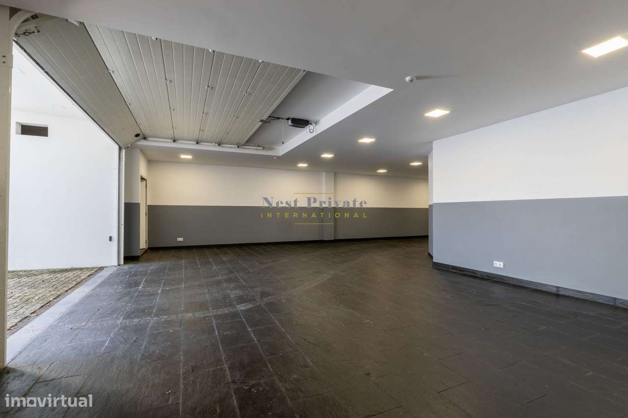 Palacete à venda na Rua de Álvares Cabral-46