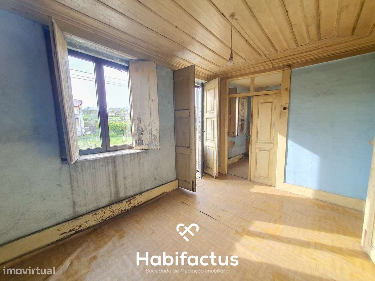 Moradia Geminada em pedra para venda em Carvalhal da Loiça - Seia - Grande imagem: 4/38