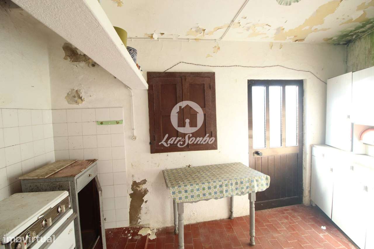 Moradia T4, situada em Ovil, Baião - Grande imagem: 4/22