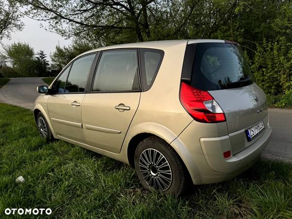 Renault Scenic - 12