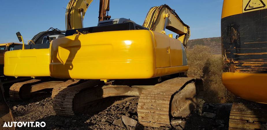 New Holland Holland E 265 Excavator pe șenile - 2