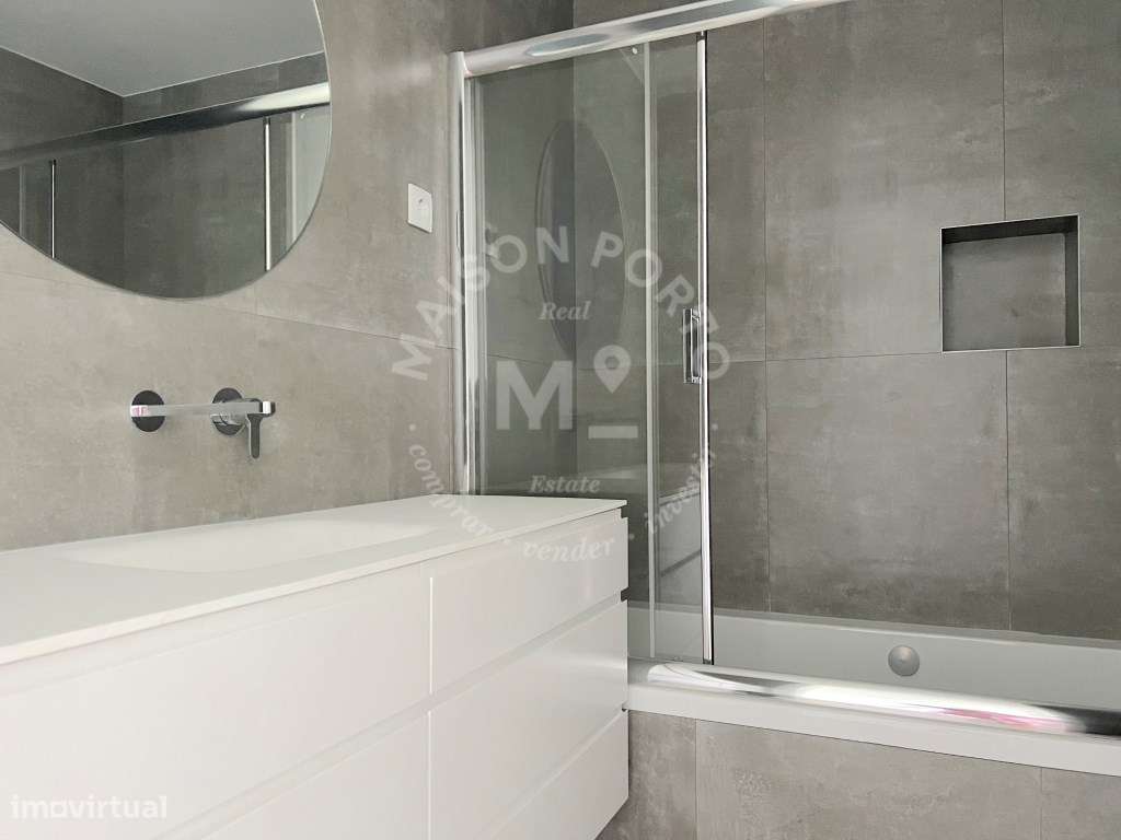 Apartamento T2 com Varanda, Suite e Lugar de Estacionamento em Água...-18