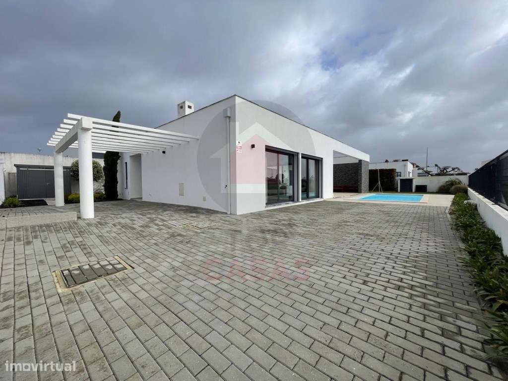 Moradia de estilo contemporânea na Quinta do Negrelho, Caldas da Ra... - Grande imagem: 2/32