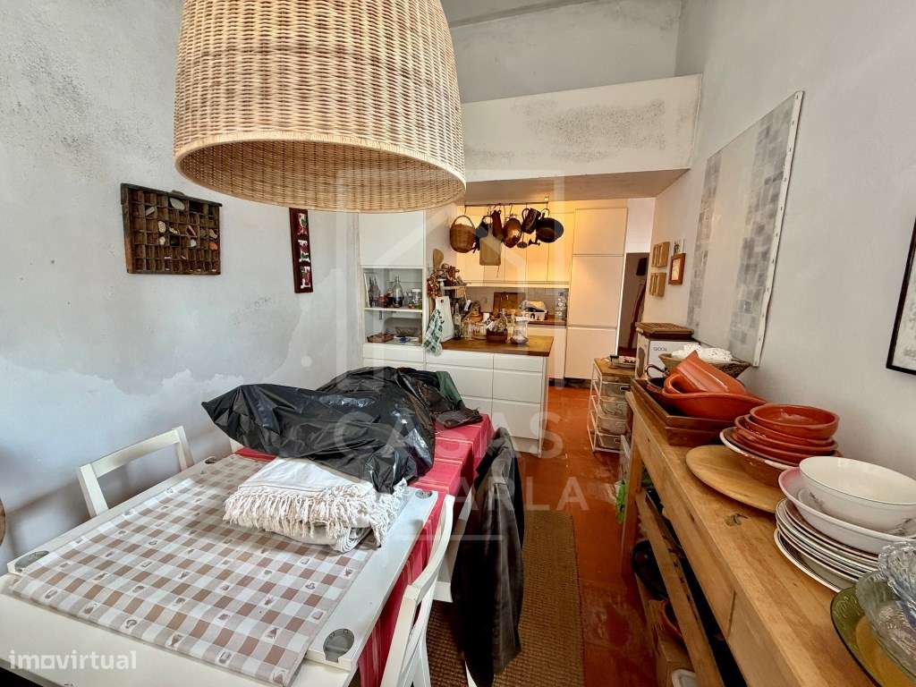 Moradia T5 com quintal e terraço em Vila Alva-18