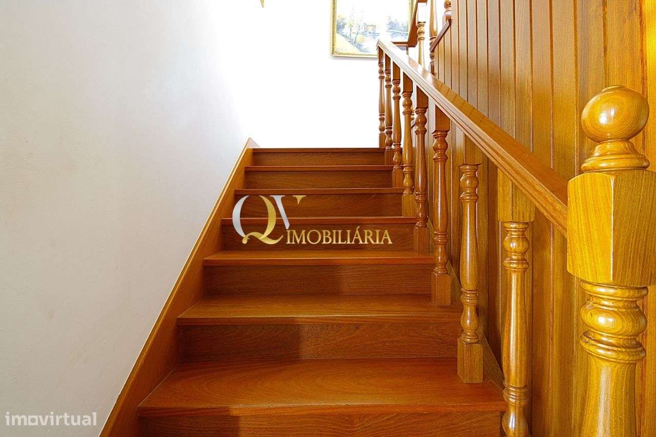 Excelente Moradia V4 para venda sita nos Jardins da Parede-10