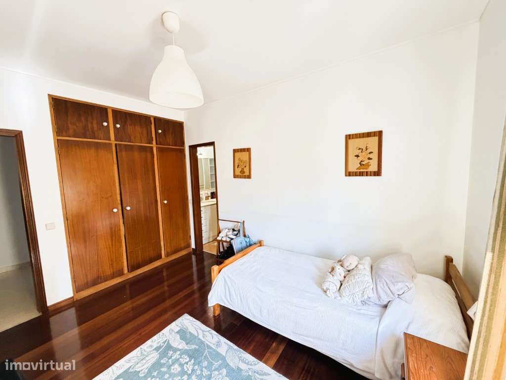 Apartamento T3 em Mafra | Excelente Localização e Vista Desafogada-12