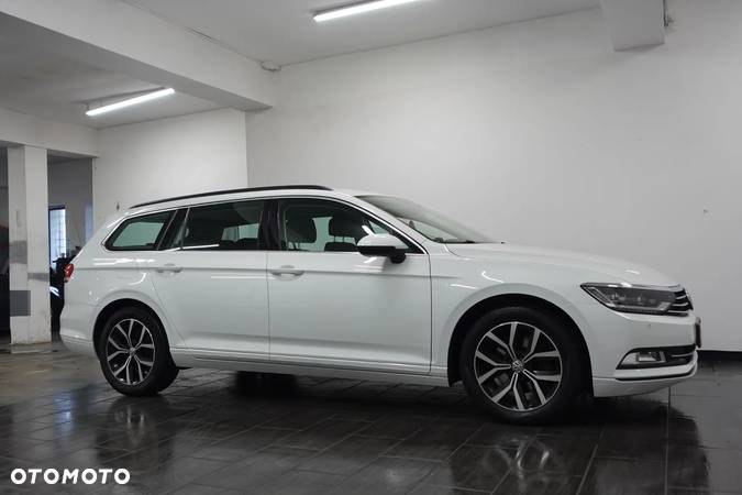 Volkswagen Passat Variant 1.6 TDI SCR DSG Conceptline - 12