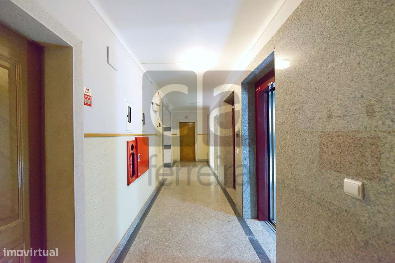 Apartamento T3 boas ãreas junto Hospital de santarém-34