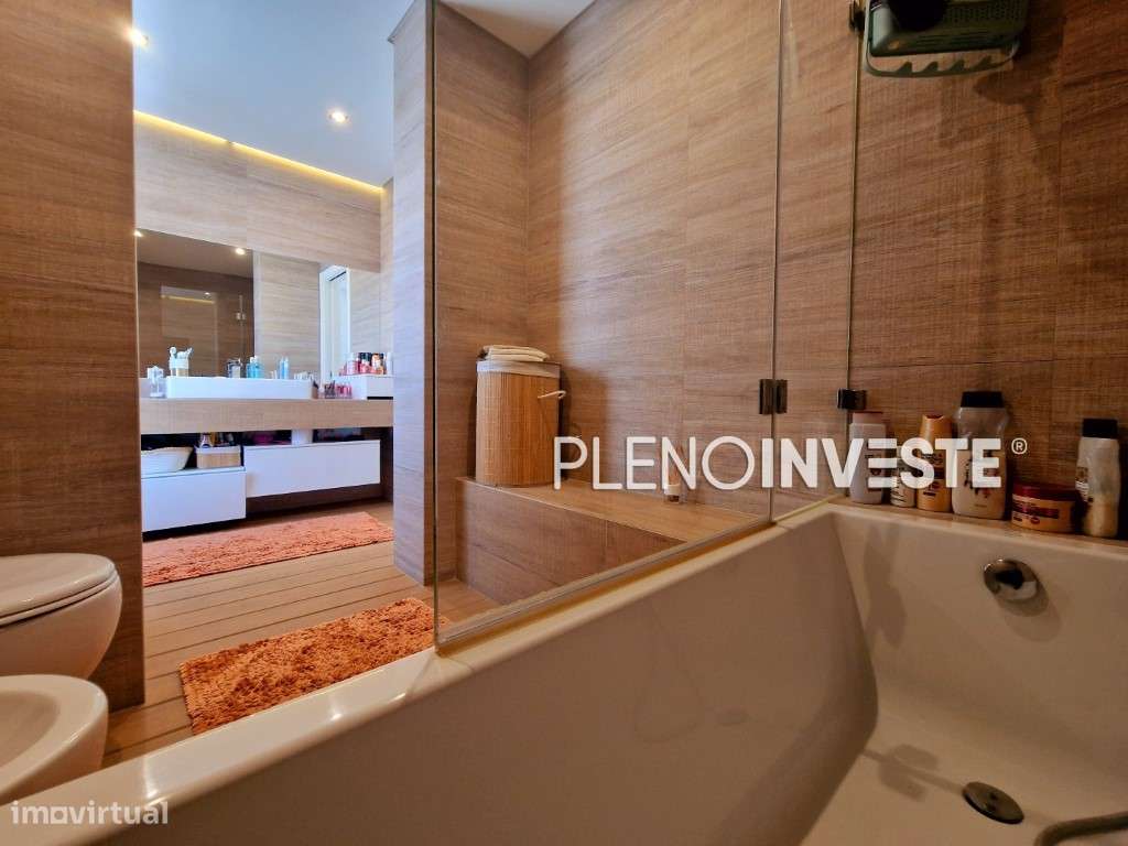 Moradia Isolada V3+2 com piscina na Quinta de Valadares-18