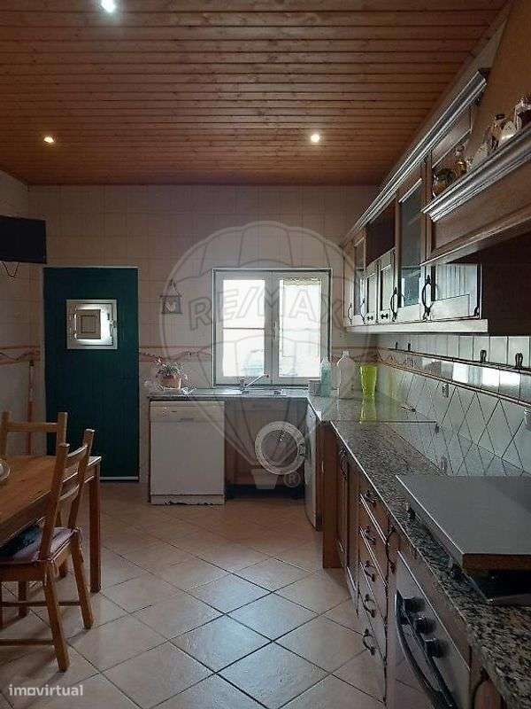 Moradia T3 para venda-24