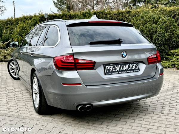 BMW Seria 5 520d Touring Luxury Line - 4