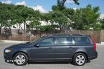 Volvo V70 2.0 Kinetic - 2