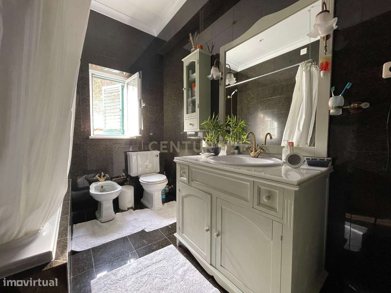 Moradia T6 Caramulo | 296m² | Estilo Rústico | Licença AL-6