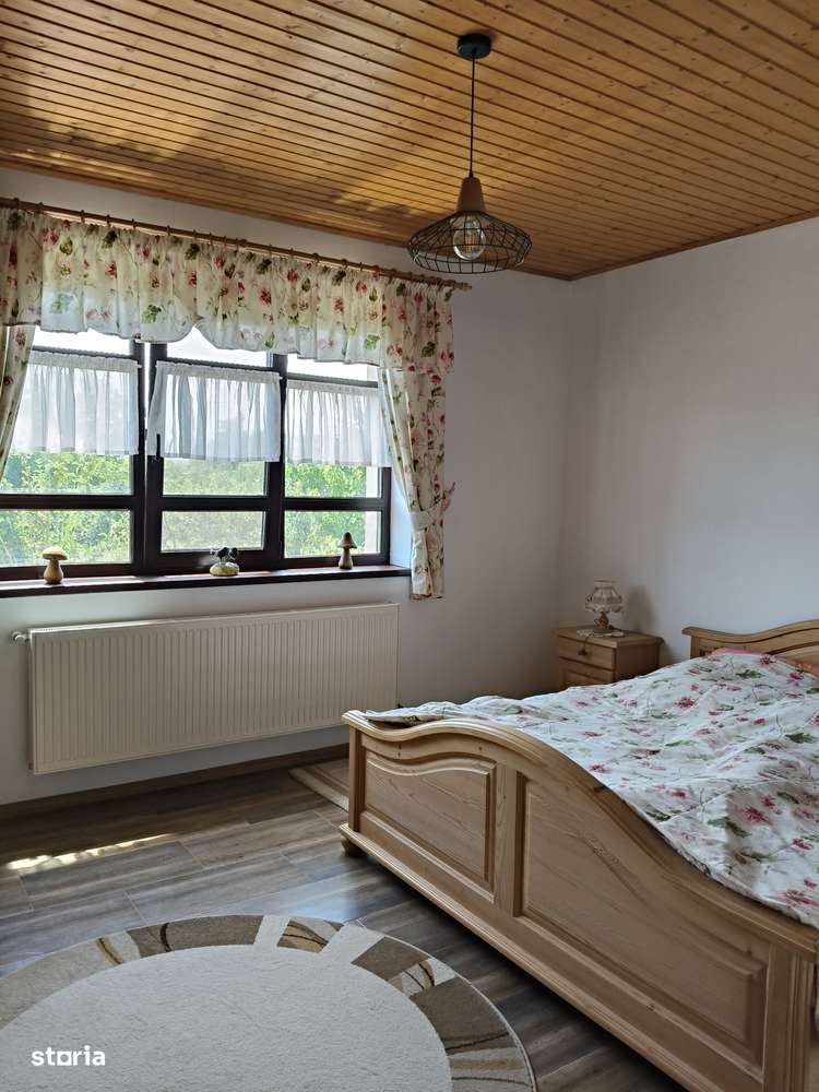 Valea Calugareasca-Radila-Casa de locuit deosebita-12