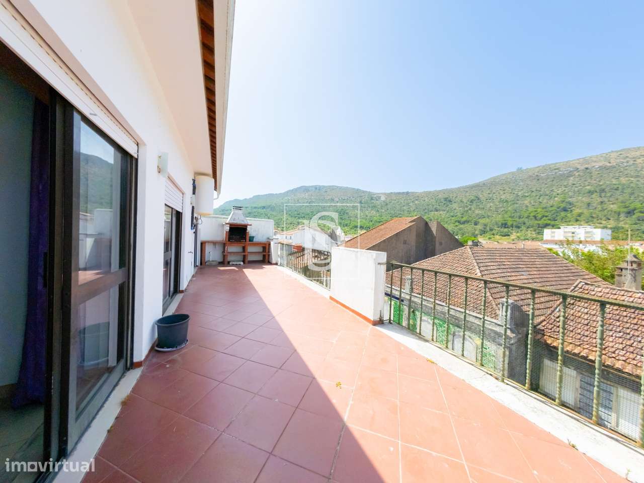 T4 em Minde c/ Terraço - Grande imagem: 5/26