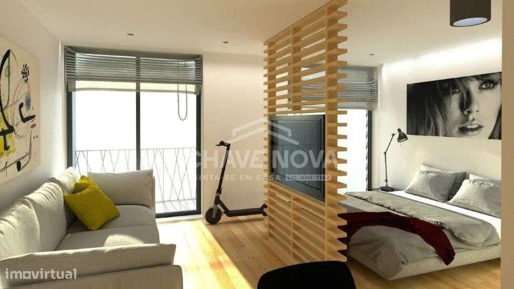 PS - Apartamento T0 Novo c/ Terraço e Lugar de Garagem em Mafamude. - Grande imagem: 2/10