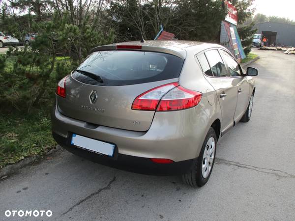 Renault Megane 1.5 dCi Authentique - 4