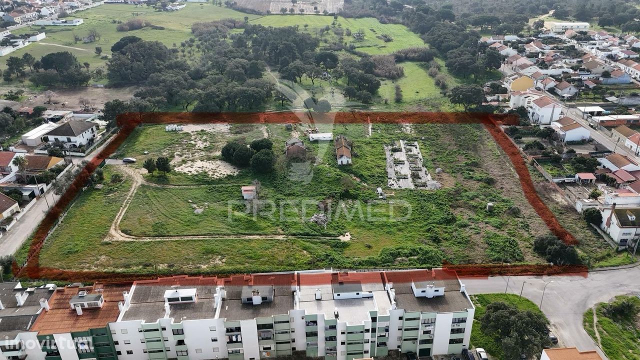 Terreno Misto com 23.000m2 - Alhos Vedros