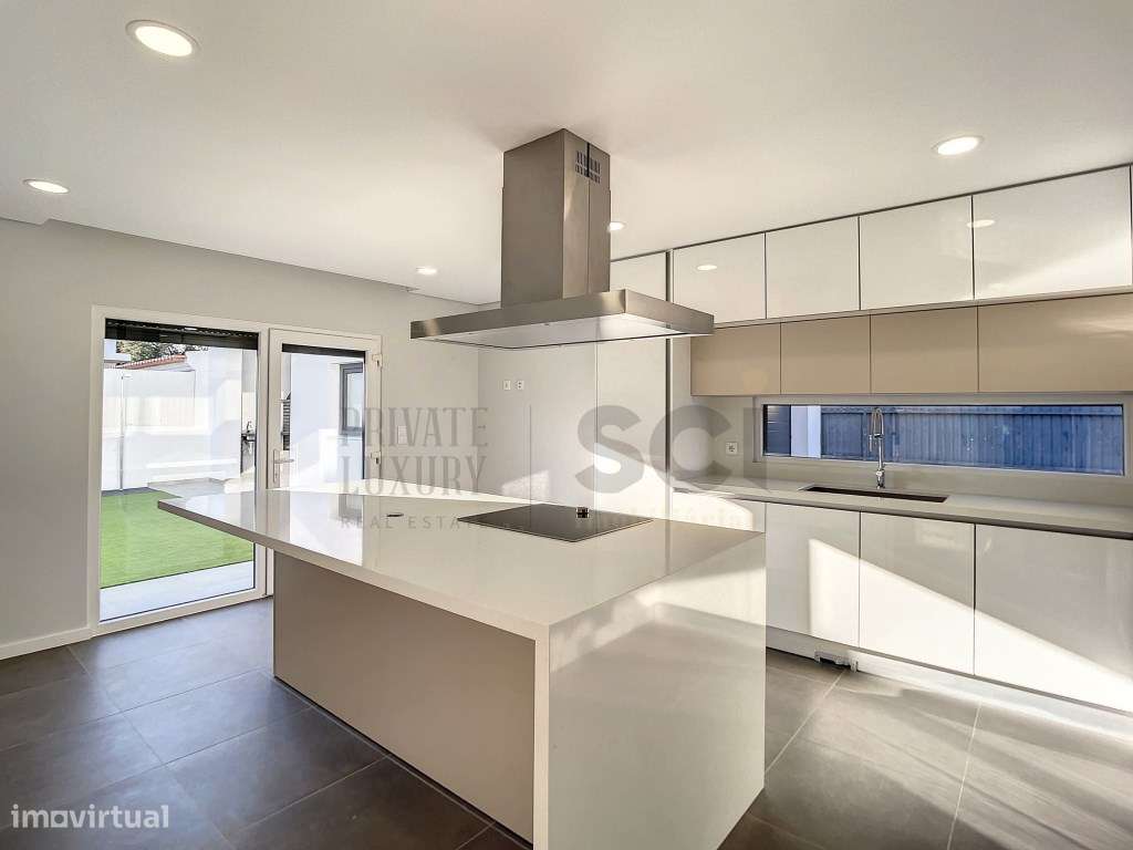 Moradia T3 Independente Térrea em Azeitão Garagem Piscina - Grande imagem: 1/43