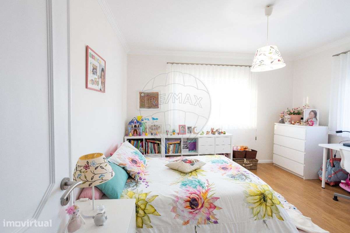 Moradia T4 para venda-5