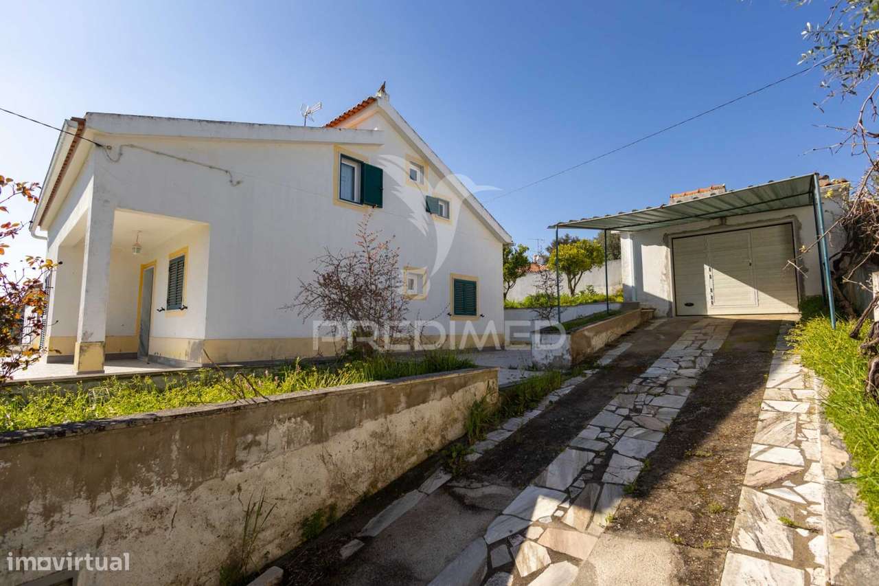 Moradia T2 com Quintal e Garagem - Grande imagem: 4/38