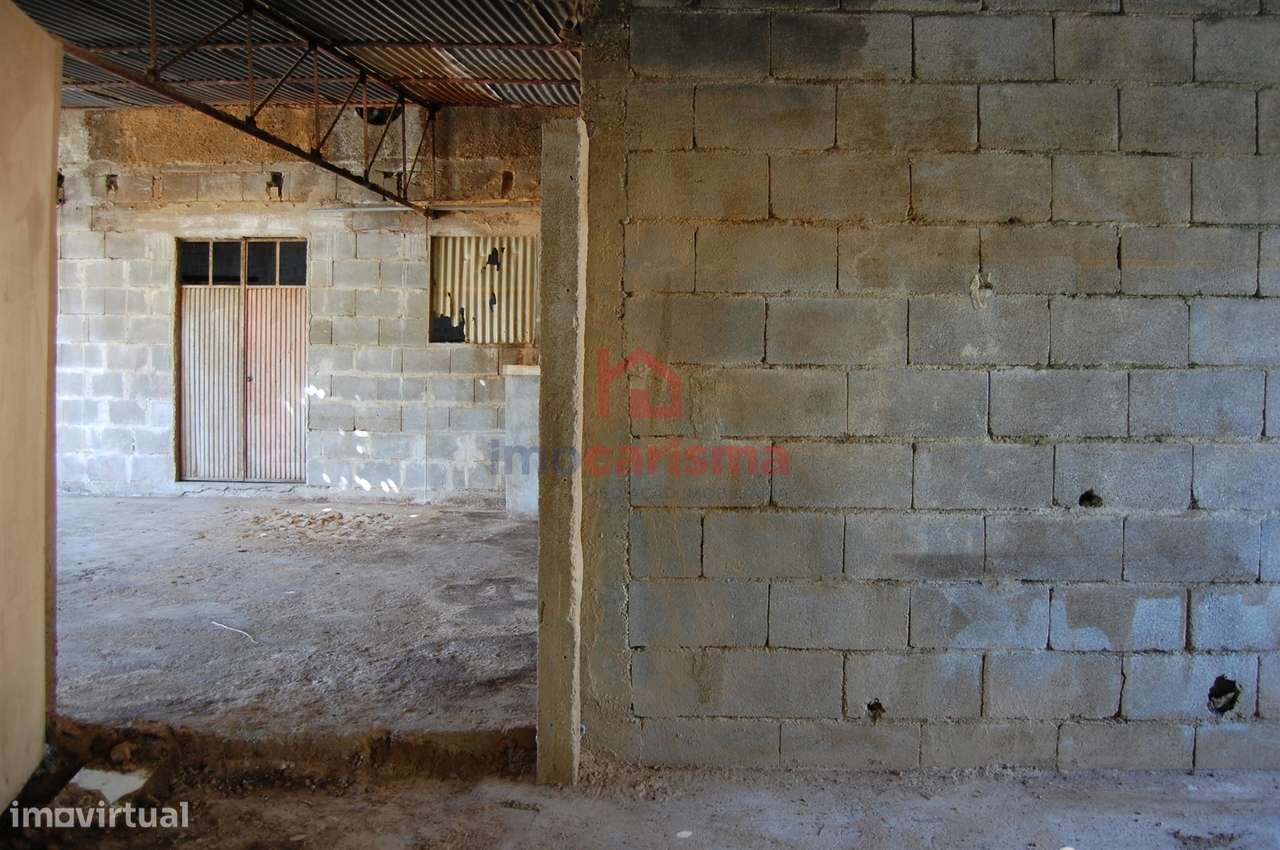Armazém para Restauro em Penamaior, Paços de Ferreira - Grande imagem: 4/26