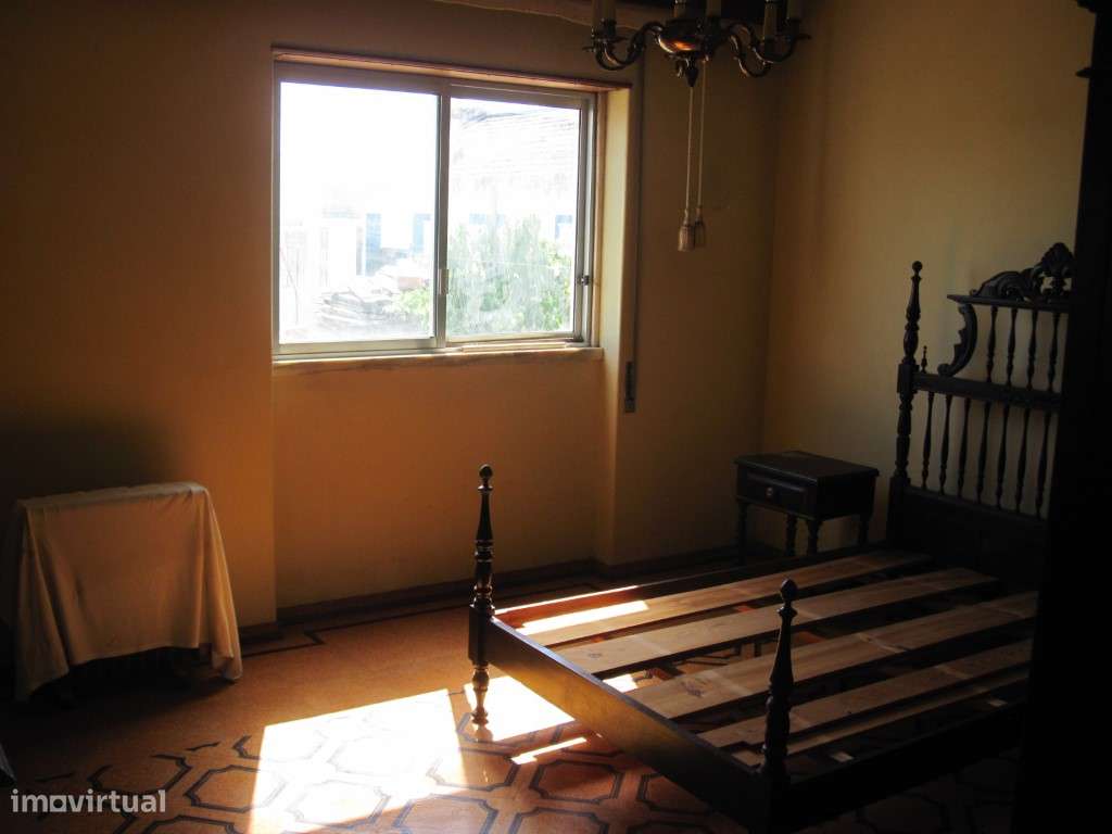 Moradia Térrea T3 com Garagem e Amplo Logradouro - Centro do Samouco-13