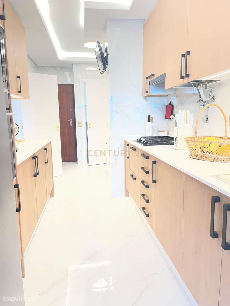 T3 Centro de Almada, edifício Faraó: um T3 premium onde espaço, vista - Grande imagem: 4/17