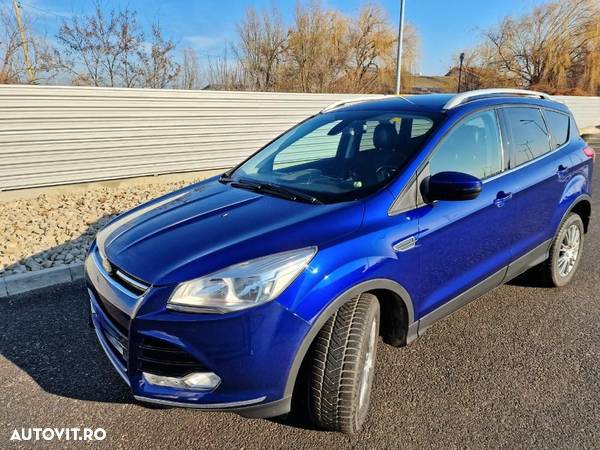 Ford Kuga 2.0 TDCi 4WD Powershift Titanium - 6