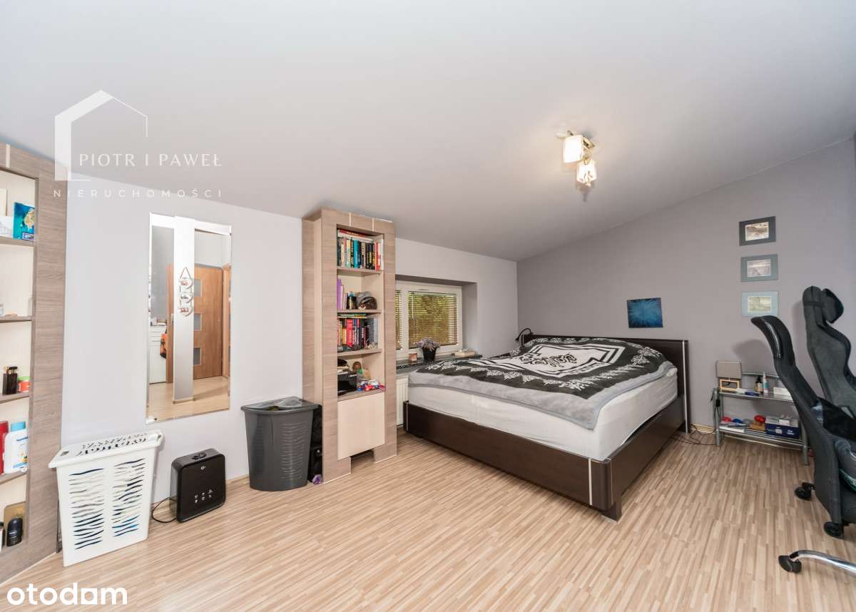 Dom z potencjałem – kominek, taras, garaż!-17