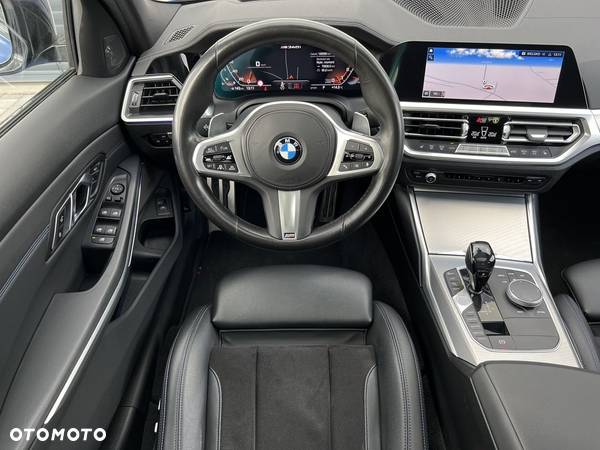 BMW Seria 3 M340i xDrive - 9