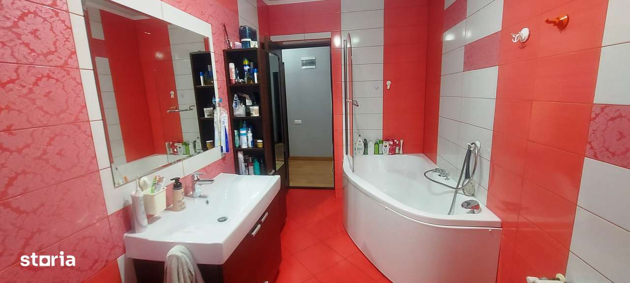 Titan-Industriilor, P+1 si anexe, utilitate mixta,comision 0%.-12