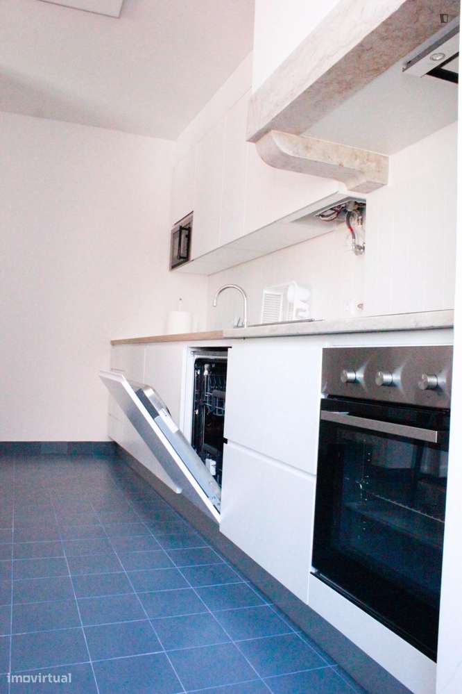 Quarto - localizado em Roma-Areeiro Lisbon - Grande imagem: 5/10