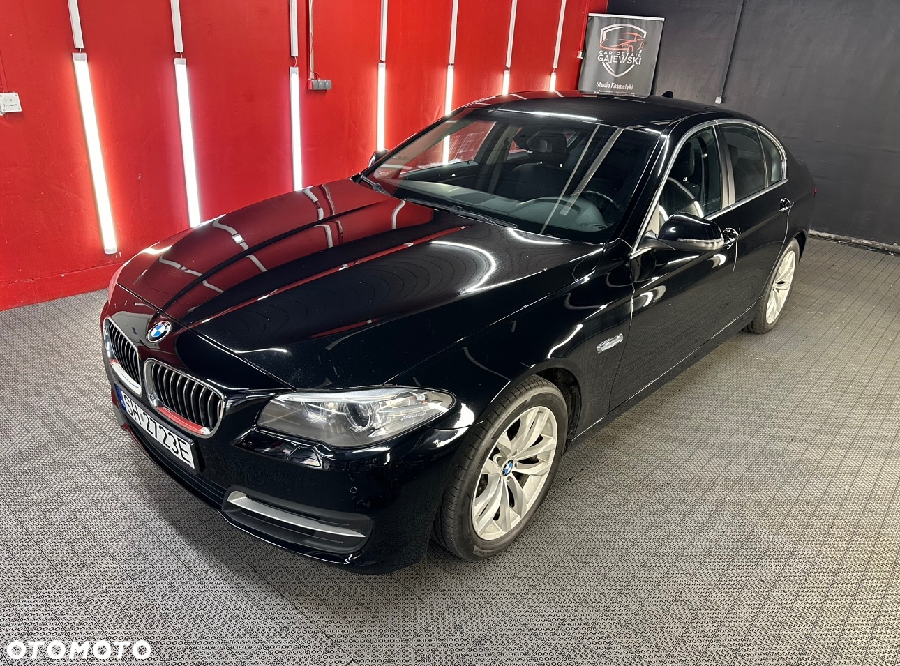 BMW Seria 5 518d Business Edition - 16