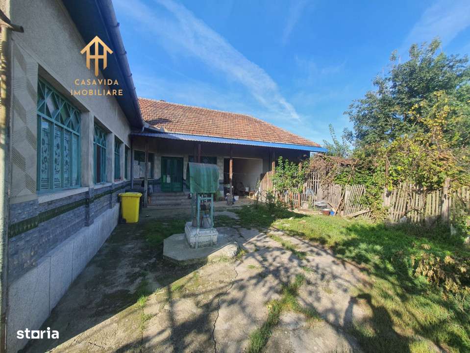 De Vanzare Casa Mare cu Teren Generos in Buzias - Imagine principală: 2/15