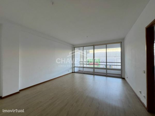 Apartamento T2 com varanda - Aguas santas