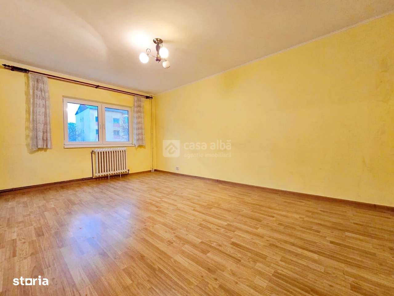 Nicolina - prima statie, 3 camere spatios, disponibil imediat-0