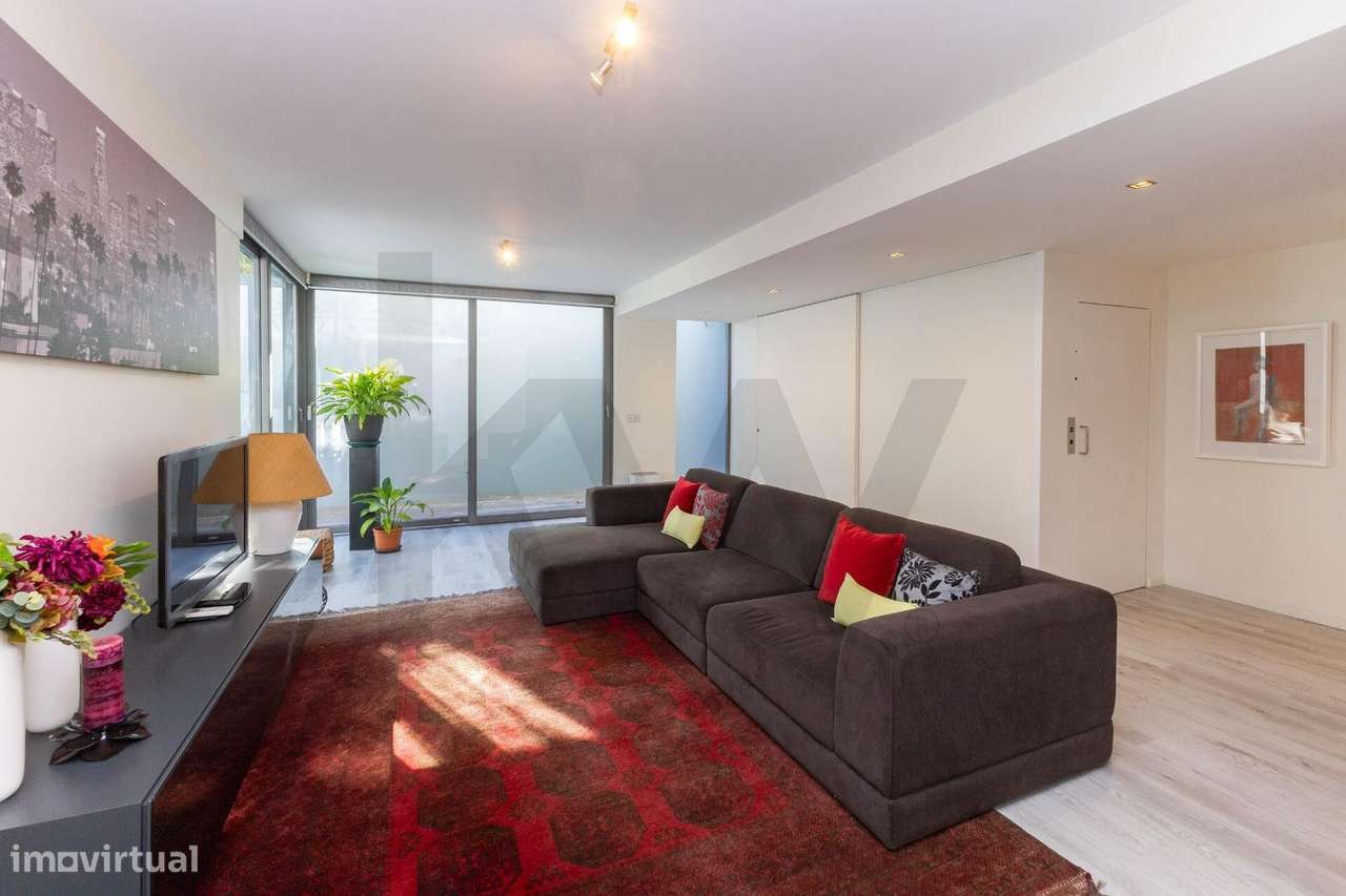 Fantástica moradia T3, com  jardim, piscina, situada em zona tranquila-51